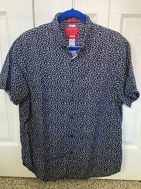 Denim & Flower Navy and White Floral Short-Sleeve Button-Down Shirt